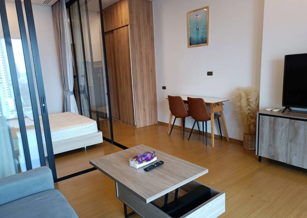 ให้เช่าคอนโด Siamese Exclusive Sukhumvit 31 ห้องพร้อมอยู่ สิ่งอำนวยความสะดวกครบ จองเลย อย่าพลาด