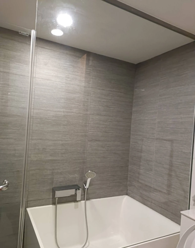 ให้เช่าคอนโด Siamese Exclusive Sukhumvit 31 ห้องพร้อมอยู่ สิ่งอำนวยความสะดวกครบ จองเลย อย่าพลาด