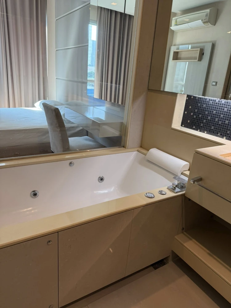 ให้เช่าคอนโด The Address Asoke ห้องกว้างขวาง มาพร้อมพื้นที่ใช้สอย สิ่งอำนวยความสะดวกครบ จองเลย