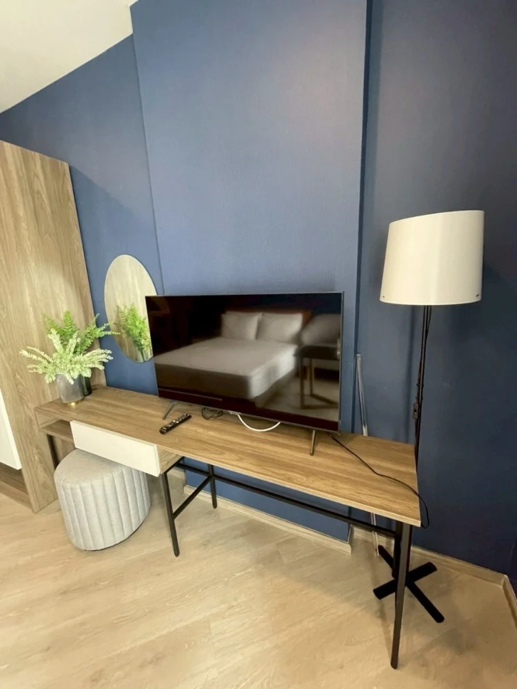 ให้เช่าคอนโด The Base สะพานใหม่ ห้องน่าอยู่ เฟอร์ เครื่องใช้ไฟฟ้าครบ ลากกระเป๋าเข้าอยู่ได้เลย อย่ารอช้า