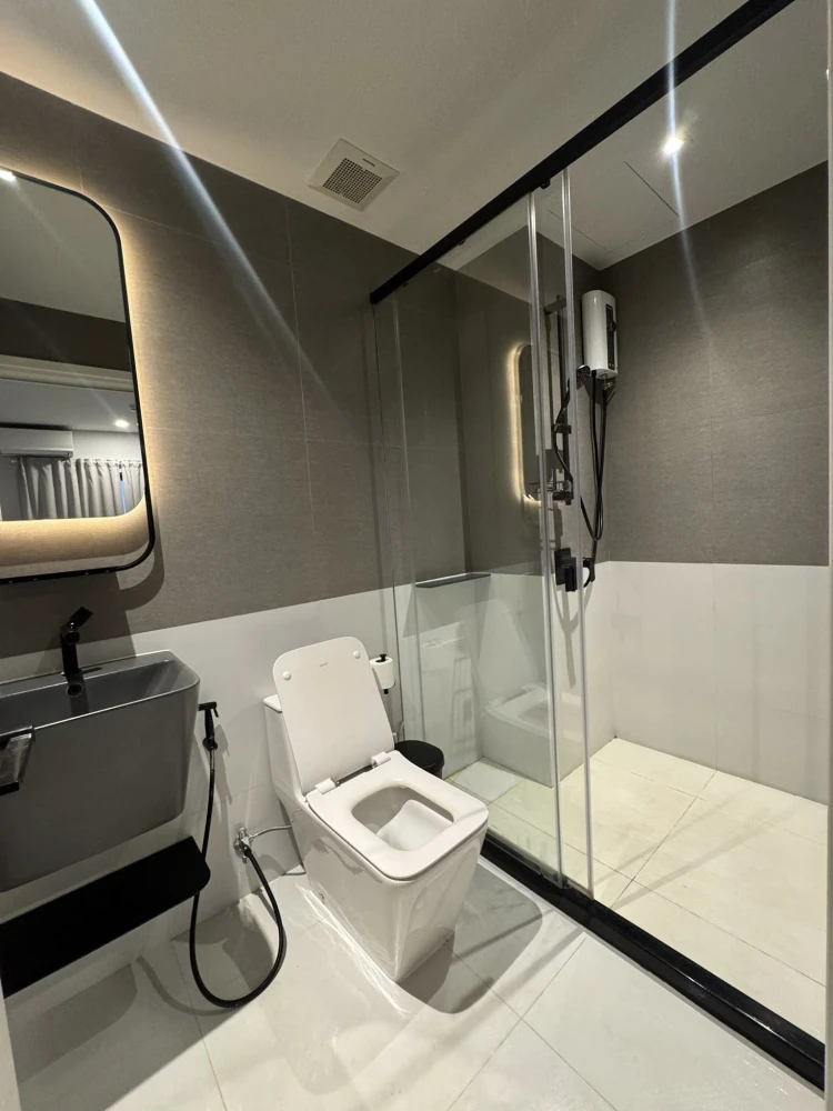 ให้เช่าคอนโด The Key พระราม 3 ห้องพร้อมอยู่ เฟอณ ์เครื่องใช้ไฟ้าครบ มาแต่ตัวเข้าอยู่ได้เลย อย่าพลาด