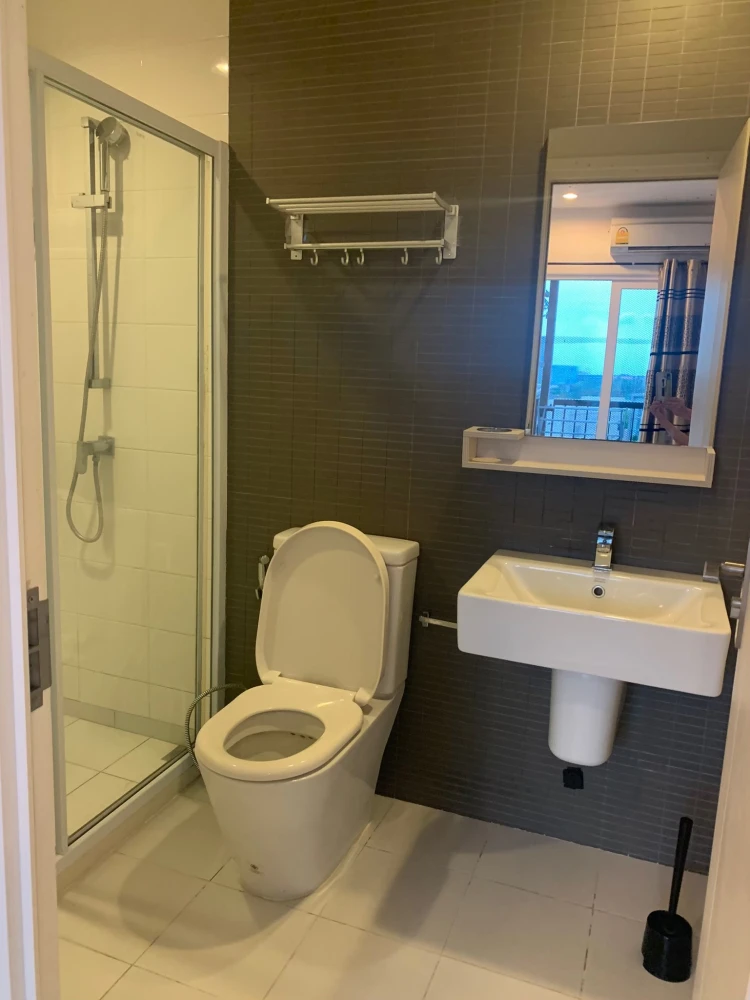 ให้เช่าคอนโด The Key Wutthakat ห้องน่าอยู่ มาพร้อมสิ่งอำนวยความสะดวกครบ ลากกระเป๋าเข้าอยู่ได้เลย อย่ารอช้า