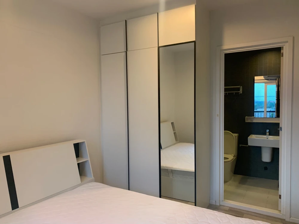 ให้เช่าคอนโด The Key Wutthakat ห้องน่าอยู่ มาพร้อมสิ่งอำนวยความสะดวกครบ ลากกระเป๋าเข้าอยู่ได้เลย อย่ารอช้า