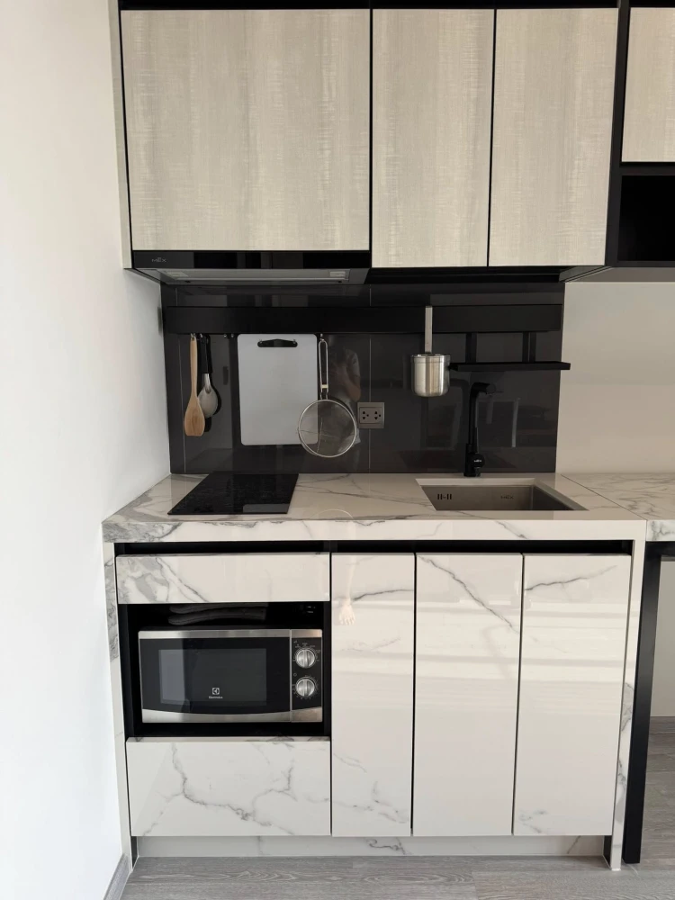 ให้เช่าคอนโด The Line Sukhumvit 101 ห้องพร้อมอยู่ สิ่งอำนวยความสะดวกครบ มาจองเลย อย่าพลาด