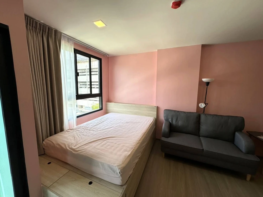 ให้เช่าคอนโด The Muve Ram 22 ห้องพร้อมอยู่ เฟอร ์เครื่องใช้ไฟฟ้าครบ ลากกระเป๋าเข้าอยู่ได้เลย