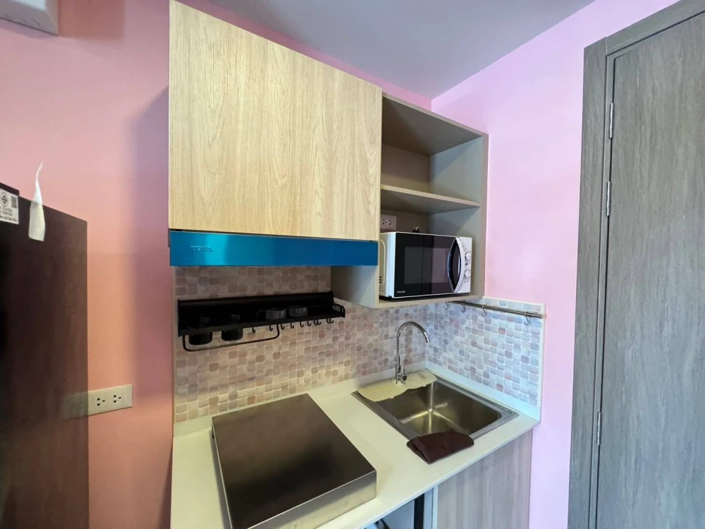 ให้เช่าคอนโด The Muve Ram 22 ห้องพร้อมอยู่ เฟอร ์เครื่องใช้ไฟฟ้าครบ ลากกระเป๋าเข้าอยู่ได้เลย