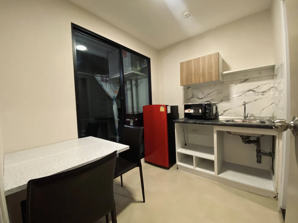 ให้เช่าด่วนๆ Lesto Condo Sukhumvit 113 ห้องน่าอยู่ มาพร้อมเฟอร์ เครื่องใช้ไฟฟ้าครบ ราคาไม่แรง จองเลยจ้า