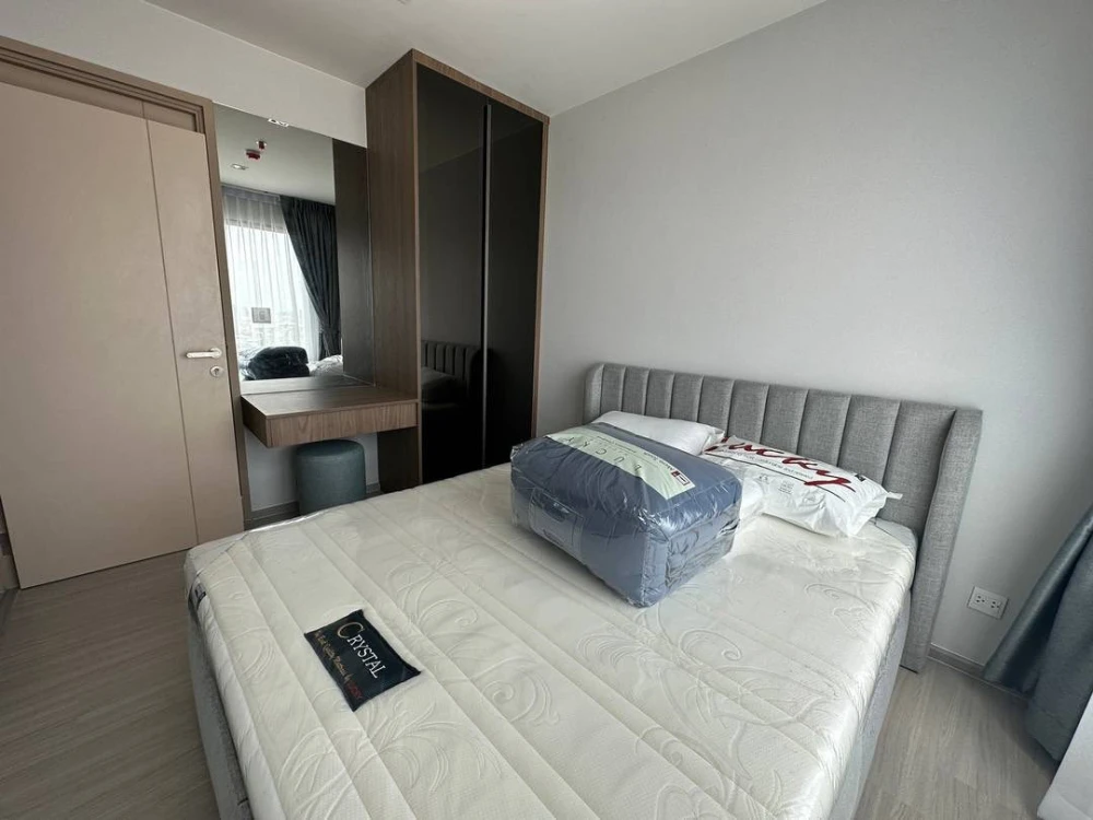 ให้เช่าด่วนๆ Life Sathorn-Sierra ห้องพร้อมอยู่ พื้นที่ใช้สอยจุใจ สะดวกครบจบที่เดียว จองเลยจ้า อย่าพลาด