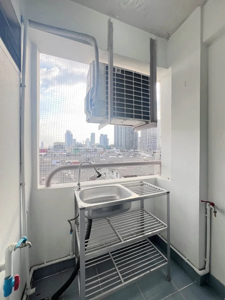 ให้เช่าด่วนๆ Ratchada City Condo ห้องพร้อมอยู่ ครบจบที่เดียว ลากกระเป๋าเข้าอยู่ได้เลย คุณต้องจอง