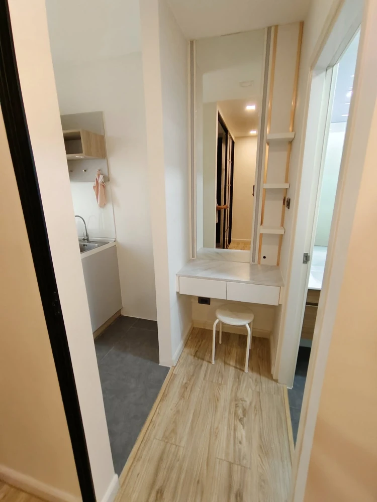 ให้เช่า กรู๊ฟ คอนโด รัชดา - ลาดพร้าว ห้องน่าอยู่ ชั้นไม่สูง เฟอร์พร้อม หิ้วกระเป๋าใบเดียวเข้าอยู่ได้เลย รีบจองเลยด่วน!!!