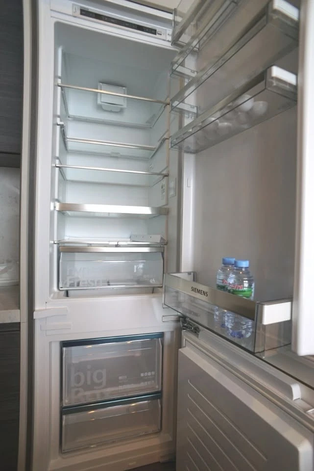 ให้เช่า คอนโดดิ เอส อโศก ห้องแต่งพร้อมอยู่ เฟอร์นิเจอร์ built-in ครบ ชั้น 32 ได้วิวสูง จองเลย