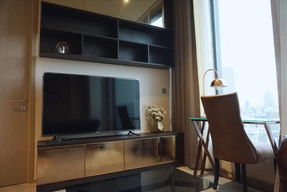 ให้เช่า คอนโดดิ เอส อโศก ห้องแต่งพร้อมอยู่ เฟอร์นิเจอร์ built-in ครบ ชั้น 32 ได้วิวสูง จองเลย