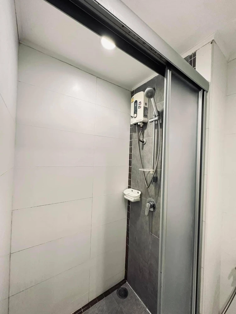 ให้เช่า คอนโดติดหาดจอมเทียนที่ Lumpini ParkBeach Jomtien ได้วิทะเลเริ่ดๆ พร้อมเฟอร์นิเจอร์บิวท์อินอย่างดี รีบจองเลย