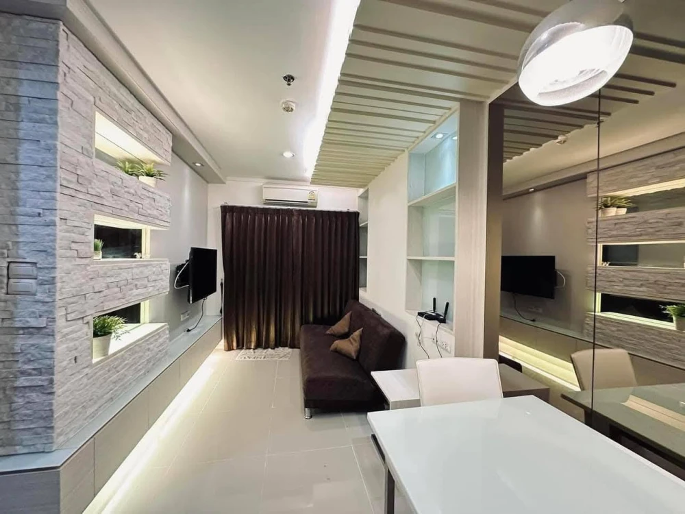 ให้เช่า คอนโดติดหาดจอมเทียนที่ Lumpini ParkBeach Jomtien ได้วิทะเลเริ่ดๆ พร้อมเฟอร์นิเจอร์บิวท์อินอย่างดี รีบจองเลย