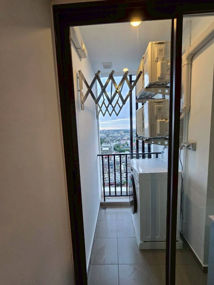 ให้เช่า คอนโดรีเจ้นท์โฮม วุฒากาศ วิวสวย ห้องมุม พร้อมอยู่ เฟอร์นิเจอร์ Built-in ทั้งห้อง มาจองเลย