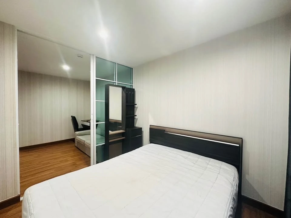 ให้เช่า คอนโดรีเจ้นท์ โฮม บางซ่อน เฟส 27 ห้องพร้อมอยู่ เฟอร์ เครอื่งใช้ไฟ้าครบ มาแต่ตัวเข้าอยู่ได้เลย อย่าพลาด