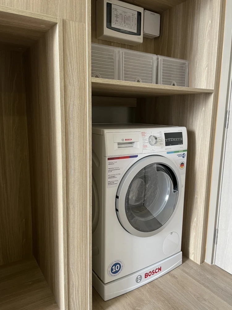 ให้เช่า คอนโดไซมิส 87 เป็นแบบ Duplex ขนาด 40 ตรม.  ใกล้ BTS อ่อนนุช เพียง 350 เมตร ตกแต่งพร้อมอยู่ พร้อมเครื่องใช้ไฟฟ้าครบครัน