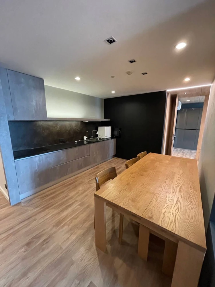 ให้เช่า!! คอนโด จามจุรี สแควร์ เรสซิเด้นส์ ชั้น 10 ห้องใหม่ ยังไม่เคยมีใครเข้าอยู่ ห้ามพลาด!!