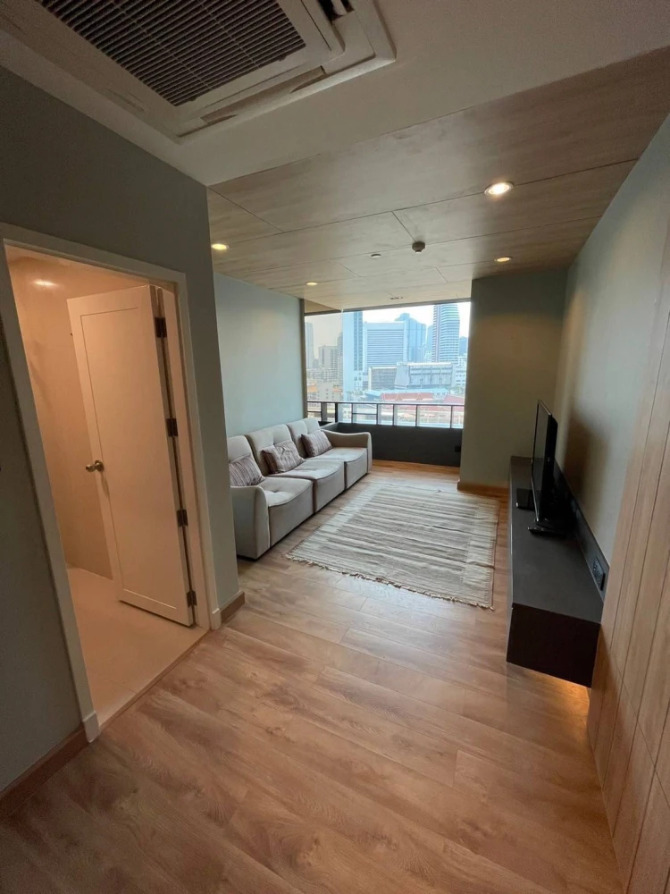 ให้เช่า!! คอนโด จามจุรี สแควร์ เรสซิเด้นส์ ชั้น 10 ห้องใหม่ ยังไม่เคยมีใครเข้าอยู่ ห้ามพลาด!!