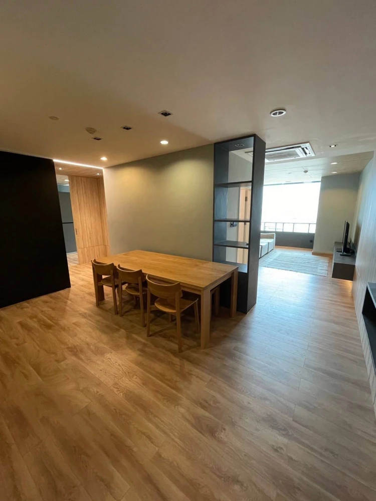 ให้เช่า!! คอนโด จามจุรี สแควร์ เรสซิเด้นส์ ชั้น 10 ห้องใหม่ ยังไม่เคยมีใครเข้าอยู่ ห้ามพลาด!!