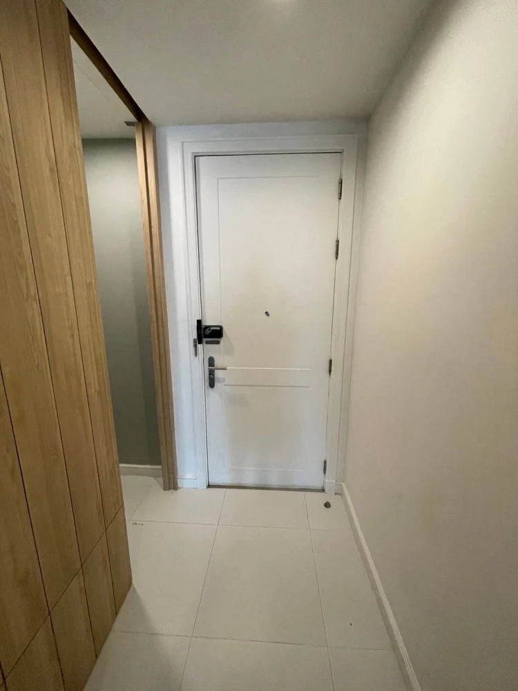 ให้เช่า!! คอนโด จามจุรี สแควร์ เรสซิเด้นส์ ชั้น 10 ห้องใหม่ ยังไม่เคยมีใครเข้าอยู่ ห้ามพลาด!!