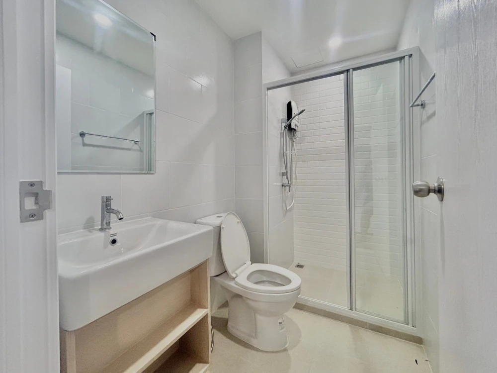 ให้เช่า คอนโด ชีวาทัย ฮอลล์มาร์ค ลาดพร้าว-โชคชัย 4 ชั้น 4 ตึก E  เลี้ยงสัตว์ได้ ห้ามพลาด