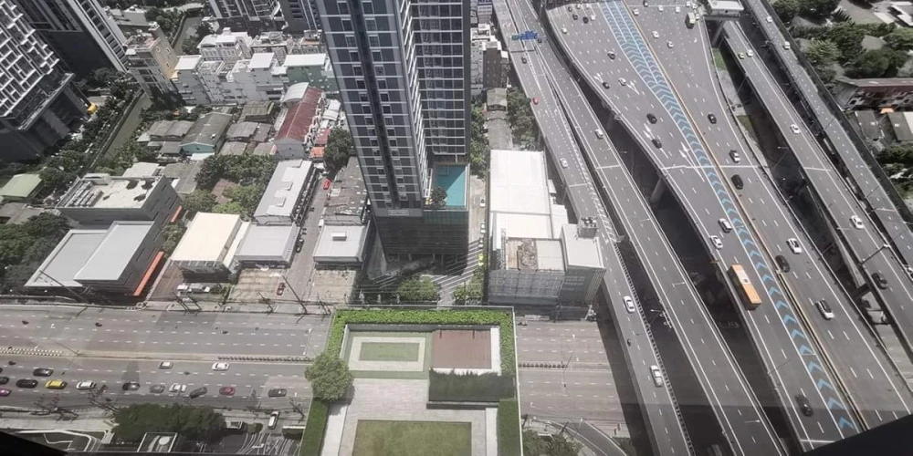 ให้เช่า คอนโด ชีวาทัย เรสซิเดนซ์ อโศก ห้องดูเพล็กซ์ ทิศตะวันสออก สุดปัง พลาดแล้วจะเสียใจ