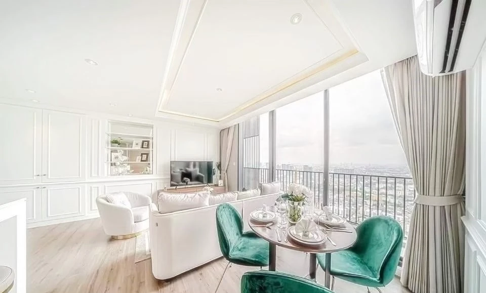 ให้เช่า!! คอนโด ซี เอกมัย Penthouses ชั้น 43 (Duplex) ห้องตกแต่งสวยมาก พร้อมเข้าอยู่ได้ทันที จองเลย!!