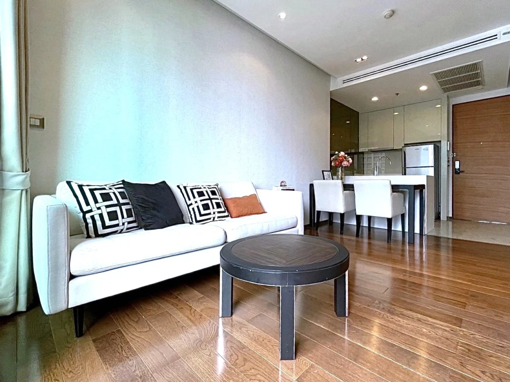 ให้เช่า!! คอนโด ดิ แอดเดรส สุขุมวิท 28 ชั้น 18 วิวเมือง คอนโดหรูห้องสวย เฟอร์นิเจอร์ครบพร้อมอยู่ ห้ามพลาด!!