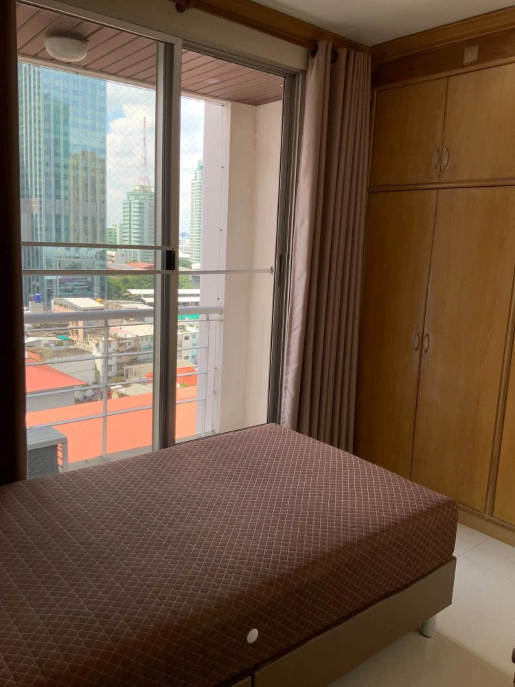 ให้เช่า!! คอนโด ปทุมวัน รีสอร์ท ห้องเลขที่ 79/109 ห้องสวย บิ้วอินครบ จองแล้วไม่ผิดหวังแน่นอนจ้า!!