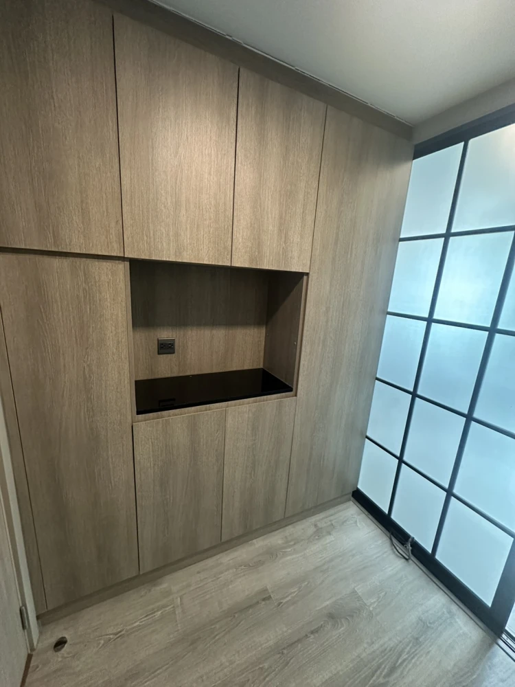 ให้เช่า คอนโด มาเอสโตร รัชดา 19 ห้องพร้อมอยู่ เฟอร์นิเจอร์ครบ เดินทางสะดวก รีบจองเลย!!