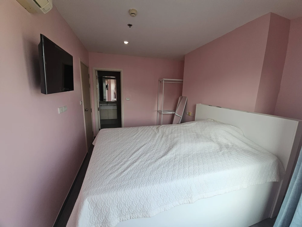 ให้เช่า!! คอนโด ริชพาร์ค ทริปเปิ้ล สเตชั่น ชั้น 23 ชั้นสูง วิวสวย เฟอร์ครบครัน รีบย้ายเลย อย่ารีรอ!!