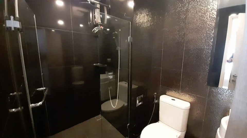 ขาย ให้เช่า!! คอนโด ริทึ่ม สุขุมวิท 36-38 ชั้น 20 ห้องมุม เฟอร์นิเจอร์ครบครัน หิ้วกระเป๋าเข้าอยู่ได้ทันที จองเลย!!