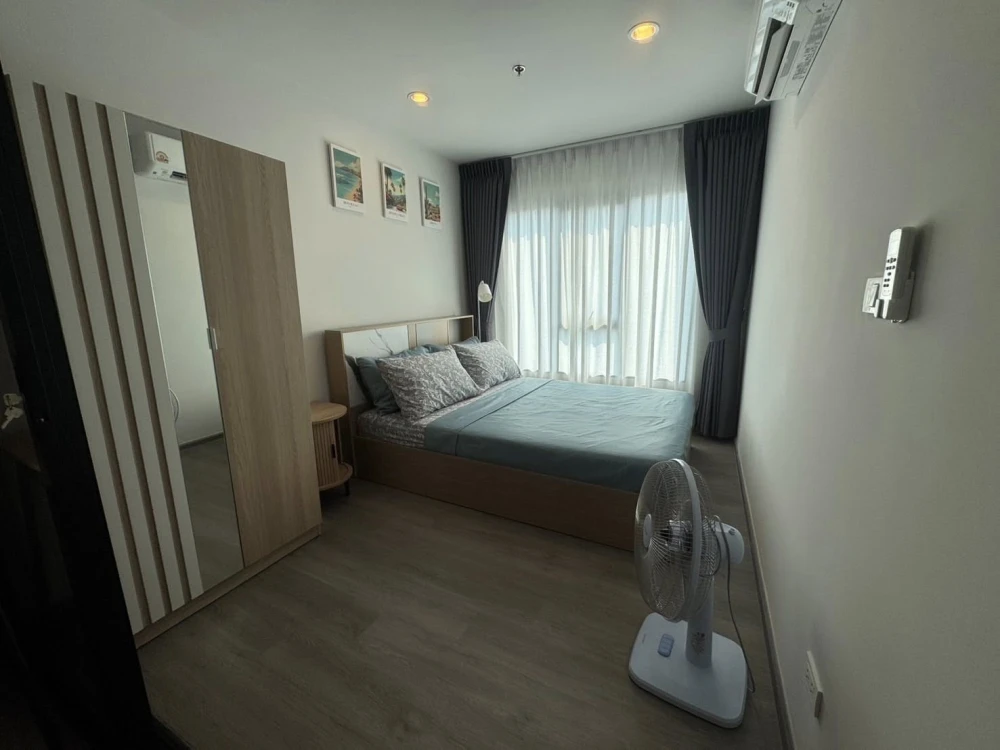 Condo for rent, Regent Home Wutthakat. Nice unit on a high floor with unobstructed views. Comes with all amenities. Book now!