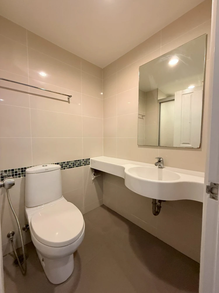 ให้เช่า คอนโด ลุมพินี พาร์ค ริเวอร์ไซด์ - พระราม 3 ชั้นสูง วิวแม่น้ำเจ้าพระยา ห้องพร้อมอยู่ ด่วนๆๆ