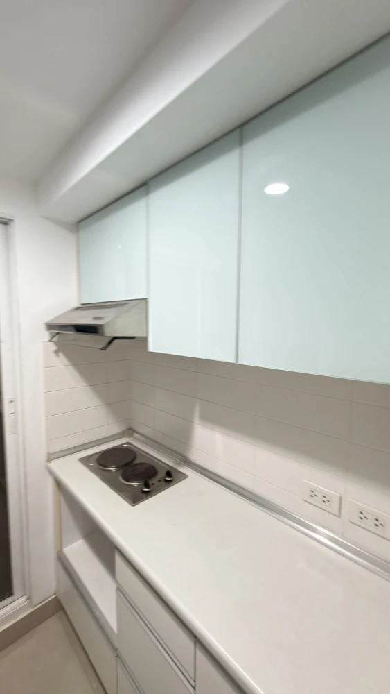 ให้เช่า!! คอนโด ลุมพินี สวีท ปิ่นเกล้า ชั้น 14 ตึก A ห้องสวย เฟอร์นิเจอร์ครบพร้อมอยู่ ห้ามพลาด!!