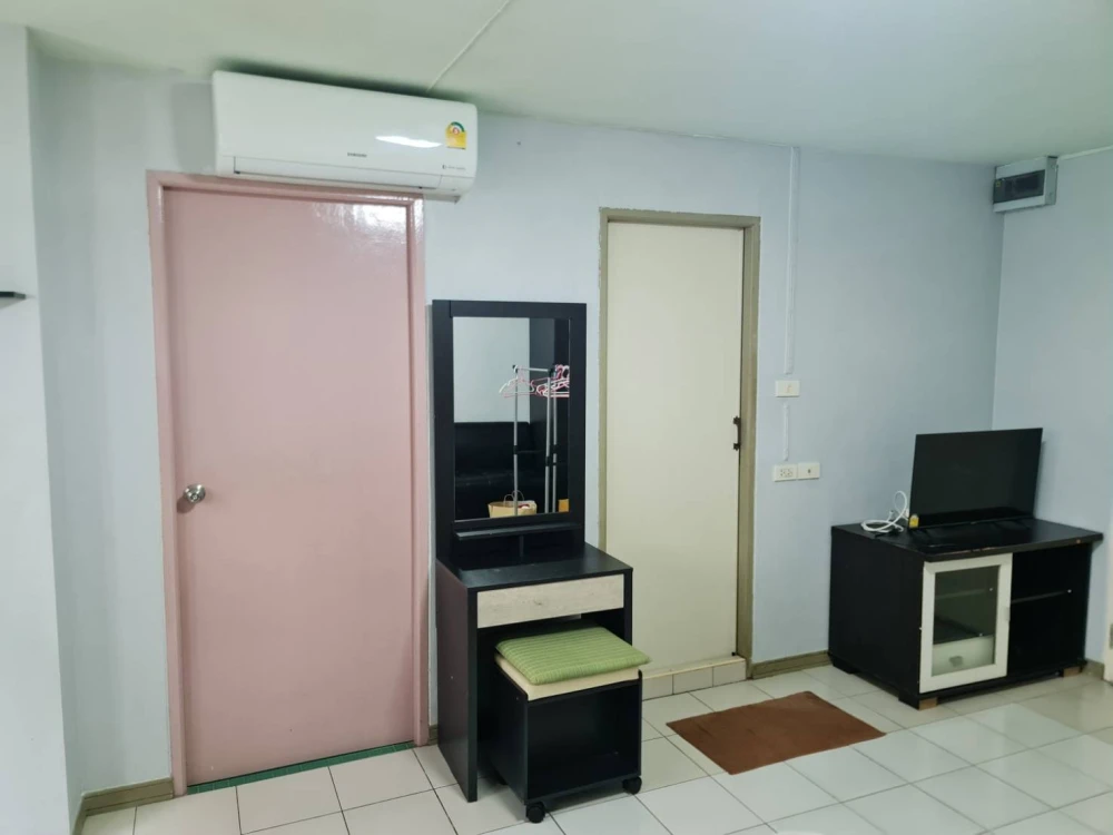 ให้เช่า คอนโด ลุมพินี เซ็นเตอร์ ลาดพร้าว 111 ชั้นดี วิวดี ยูนิตสวย จองเลย!!