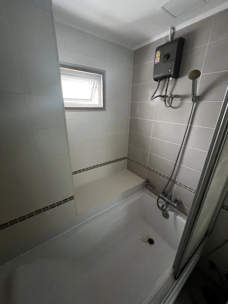 ให้เช่า คอนโด ลุมพินี เพลส พระราม 9-รัชดา ห้องสวย เฟอร์ครบ อยู่สบาย จองเลย!!