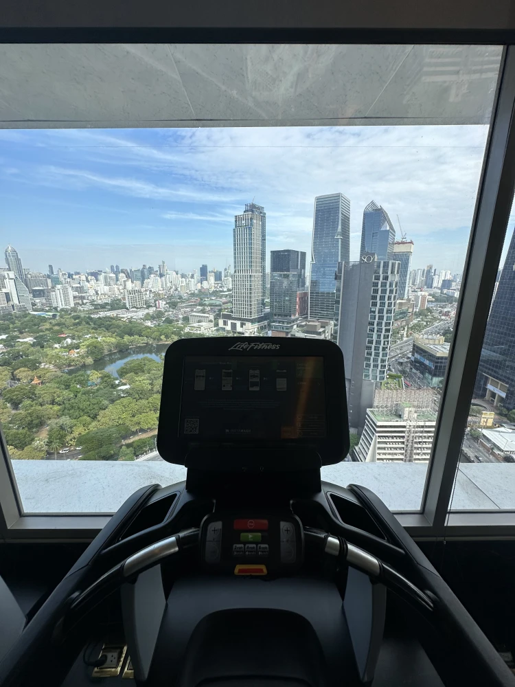 ให้เช่า คอนโด ศาลาแดง วัน บรรยากาศดี คุ้มค่า จองเลย!!