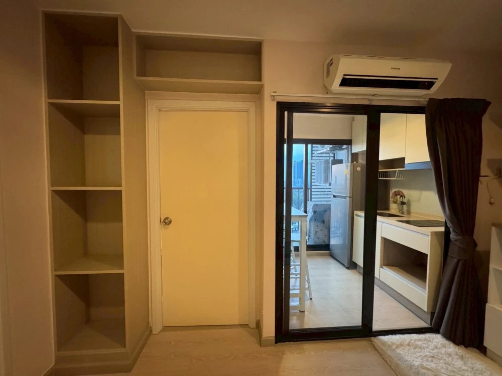 ให้เช่า คอนโด สกายไลน์ รัตนาธิเบศร์ ห้องพร้อมอยู่ เฟอร์ เครื่องใช้ไฟฟ้าครบ ลากกระเป๋าเข้าอยู่ได้เลย จองด่วน