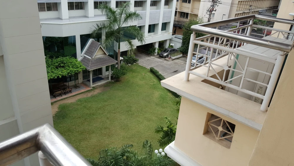 ให้เช่า!! คอนโด สีลม แกรนด์เทอเรส ทำเลดี เดินทางสะดวก ห้ามพลาด!!