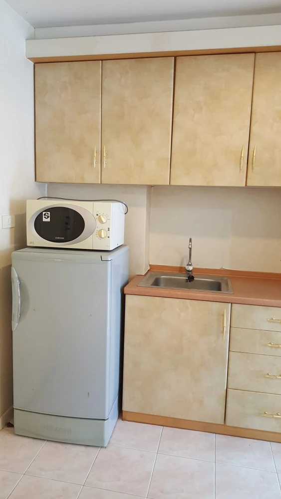 ให้เช่า!! คอนโด สีลม แกรนด์เทอเรส ทำเลดี เดินทางสะดวก ห้ามพลาด!!