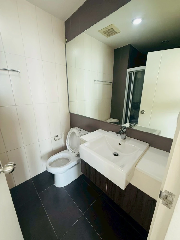 ให้เช่า คอนโด เซ็นทริค รัชดา-ห้วยขวาง พร้อมเข้าอยู่ได้เลย ตกแต่งครบ ส่วนกลางครบ