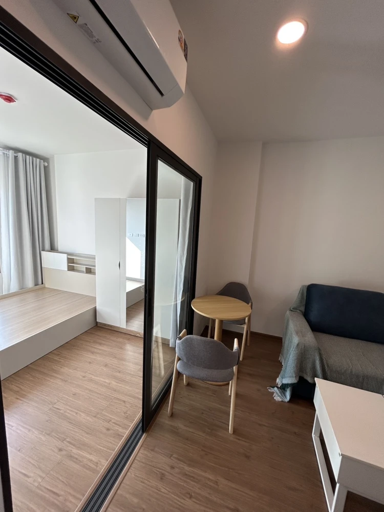 ให้เช่า คอนโด เดอะ ลิฟวิ่น รามคำแหง ทำเลดีราคาโดนใจ จองเลย!!