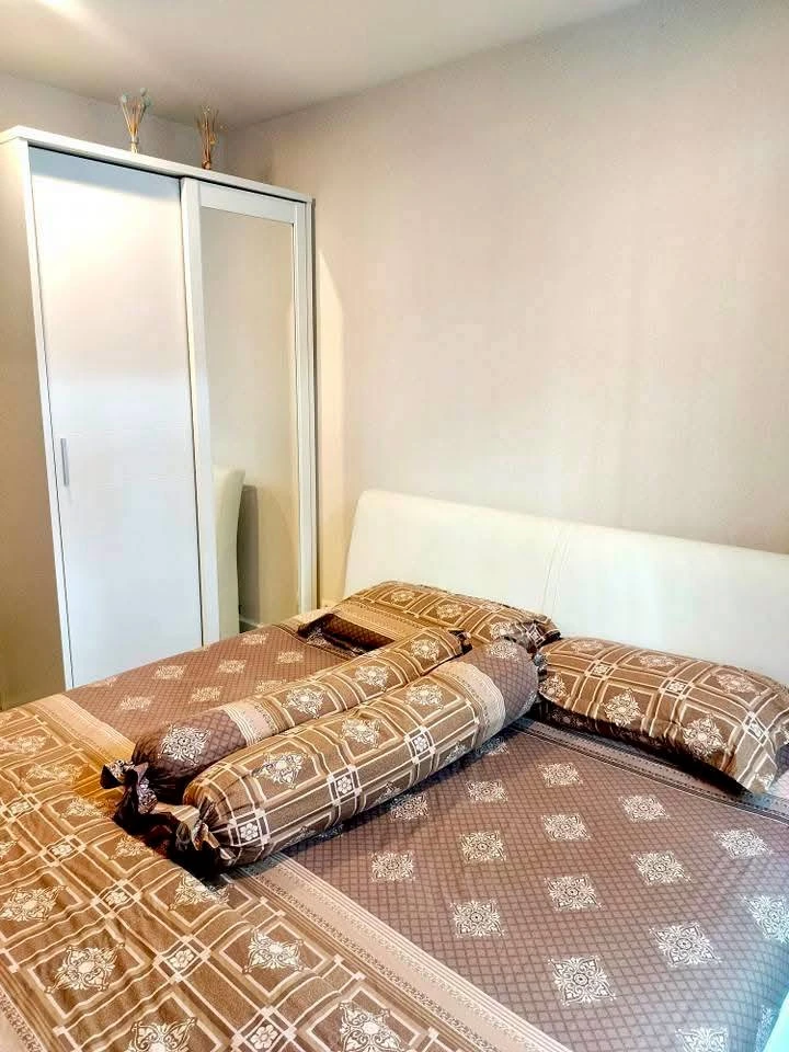 ให้เช่า!! คอนโด เมโทร ลักซ์ ริเวอร์ฟรอนท์ รัตนาธิเบศร์ ชั้น 1 เฟอร์นิเจอร์ครบ รีบจองเลย!!