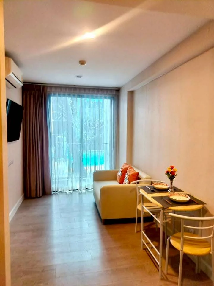 ให้เช่า!! คอนโด เมโทร ลักซ์ ริเวอร์ฟรอนท์ รัตนาธิเบศร์ ชั้น 1 เฟอร์นิเจอร์ครบ รีบจองเลย!!