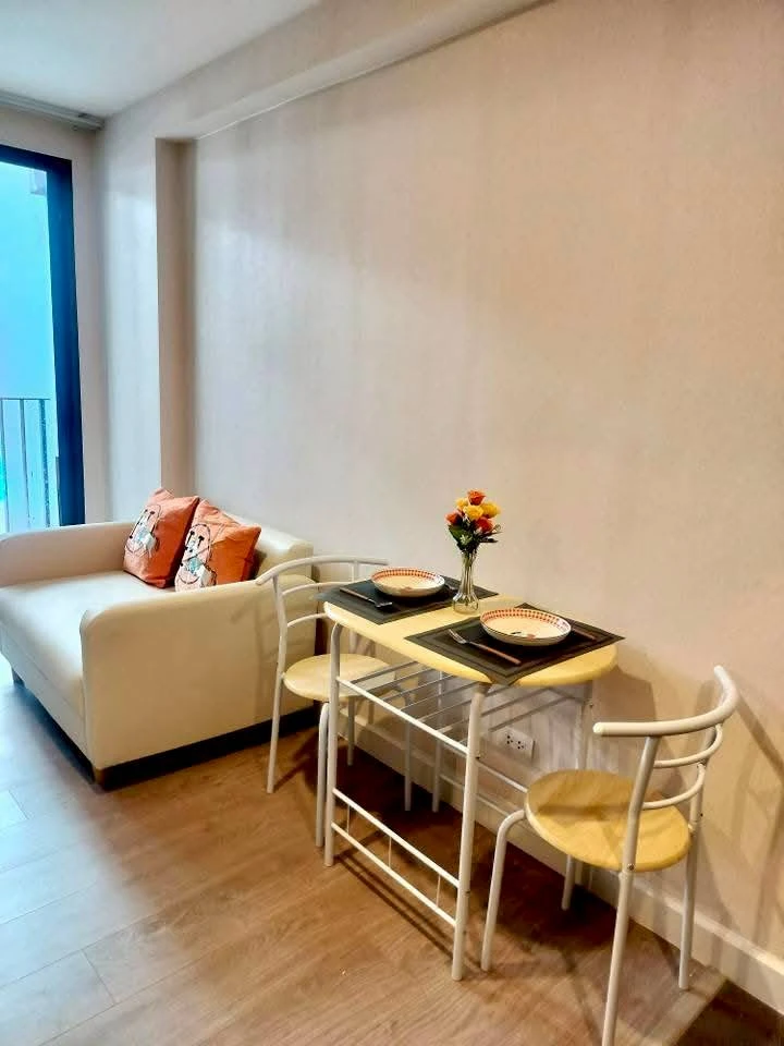 ให้เช่า!! คอนโด เมโทร ลักซ์ ริเวอร์ฟรอนท์ รัตนาธิเบศร์ ชั้น 1 เฟอร์นิเจอร์ครบ รีบจองเลย!!