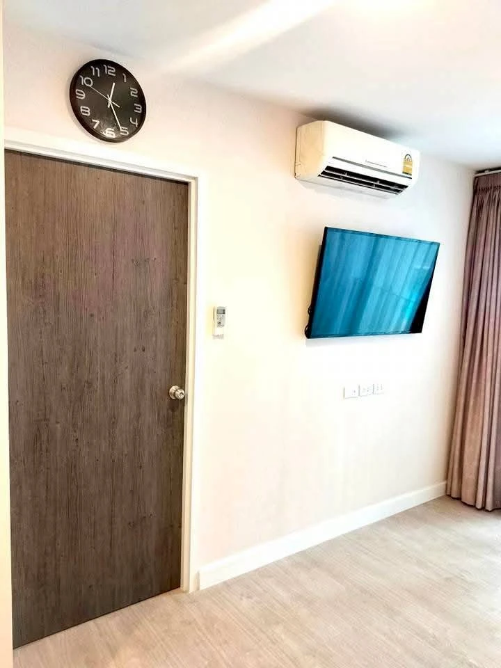 ให้เช่า!! คอนโด เมโทร ลักซ์ ริเวอร์ฟรอนท์ รัตนาธิเบศร์ ชั้น 1 เฟอร์นิเจอร์ครบ รีบจองเลย!!