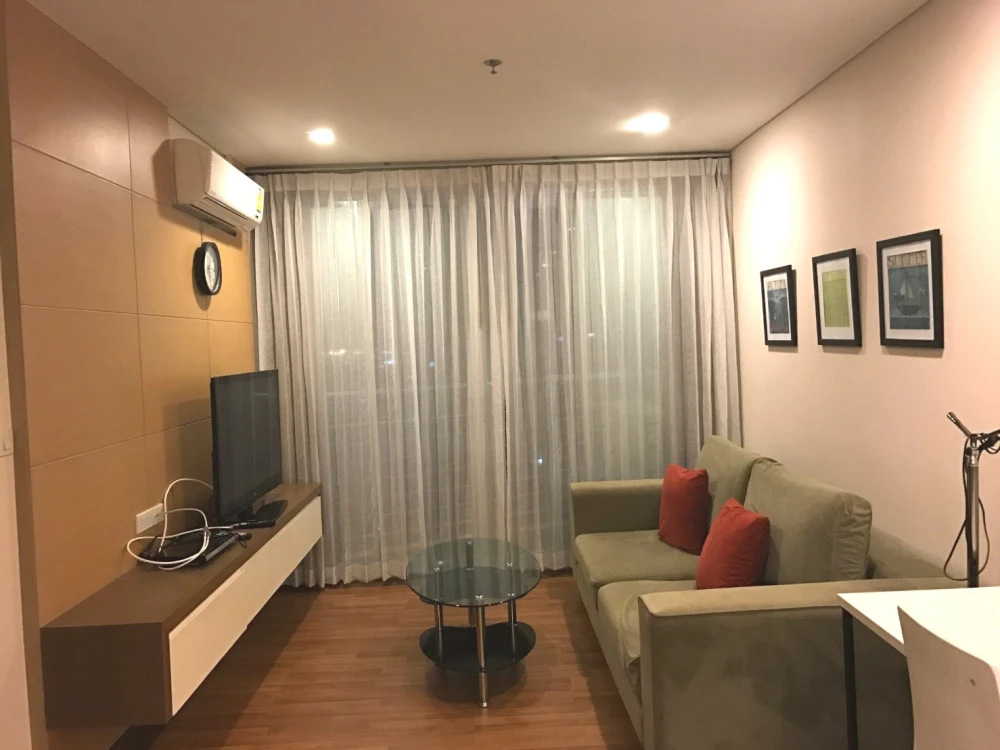 ให้เช่า คอนโด เลอ ลักซ์ คอนโดมิเนียม ทำเลดี เดินทางสะดวก พร้อมสิ่งอำนวยความสะดวกครบครัน