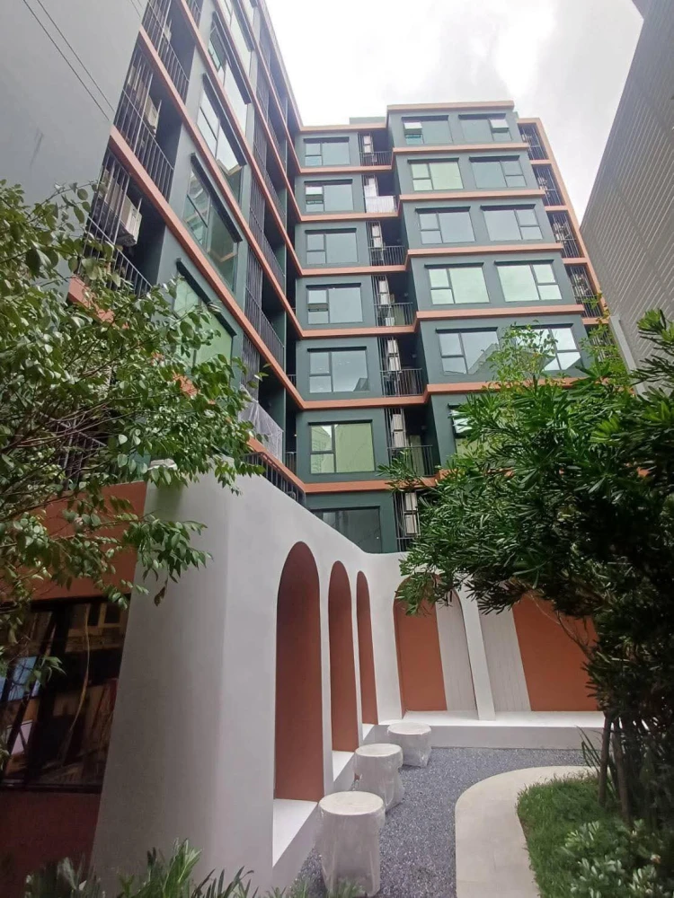 ให้เช่า!! คอนโด โคส รัชดา 7 ชั้น 3 ห้องสวย เฟอร์นิเจอร์ครบ พร้อมเข้าอยู่ รีบจองเลย!!